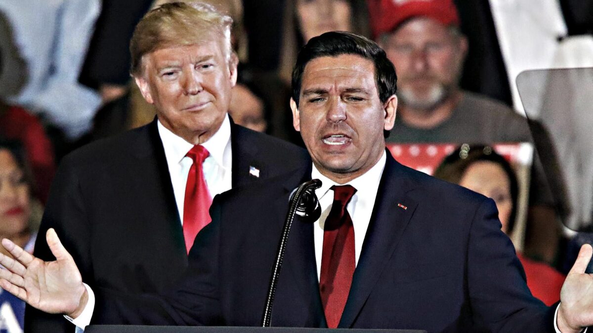 DeSantis trionfa, Trump lo minaccia. L’elefantino è dentro una cristalleria