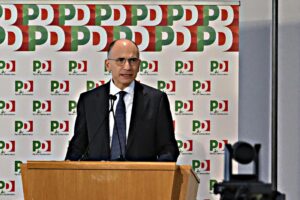 La scissione del Pd è già cominciata. Perciò Letta anticipa la data del congresso