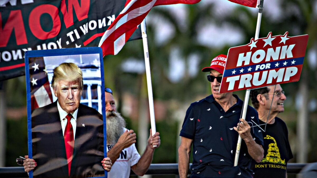 Ora Trump non basta più per far vincere il Gop. E i suoi uomini lo scaricano