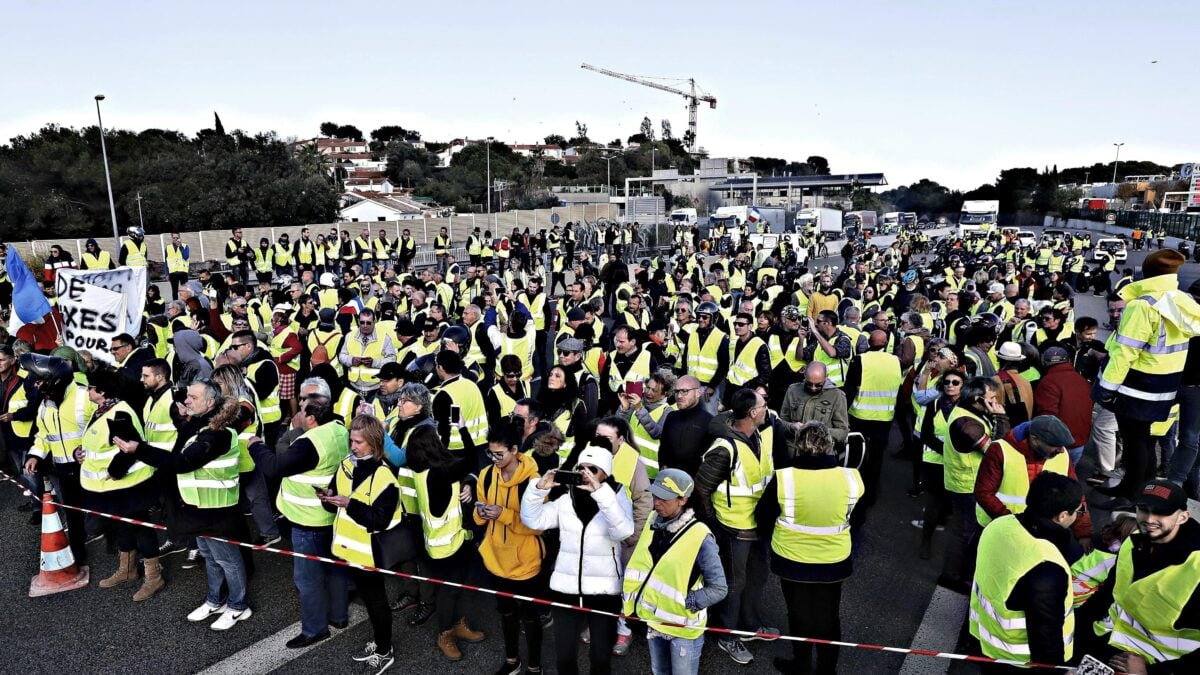 Quattro anni fa iniziava la protesta dei gilet gialli che farà sudare freddo Macron