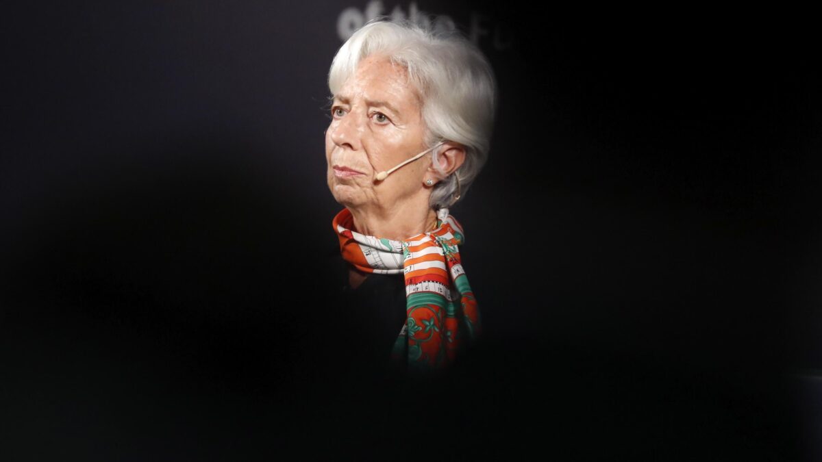 La nuova stretta Bce: «Venderemo i bond, altri rialzi dei tassi»