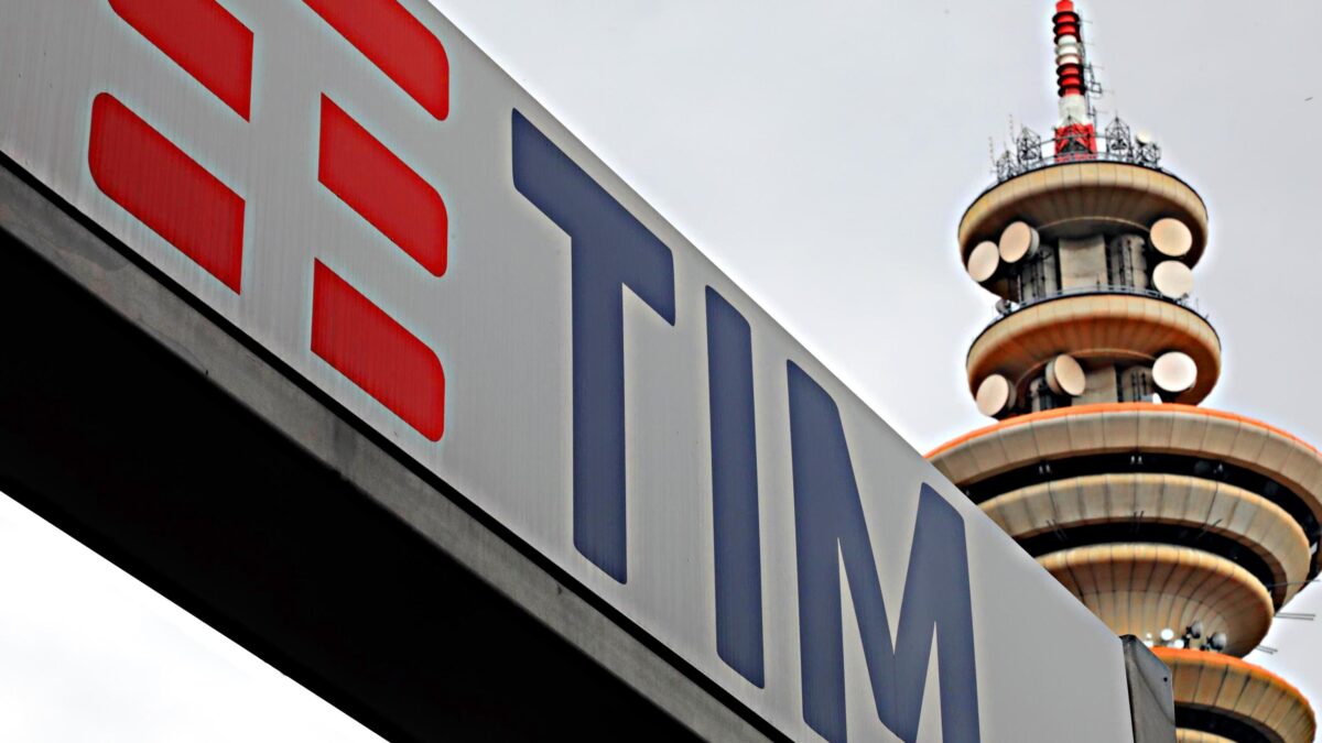 Prima riunione tecnica del governo per sveltire i tempi della rete unica