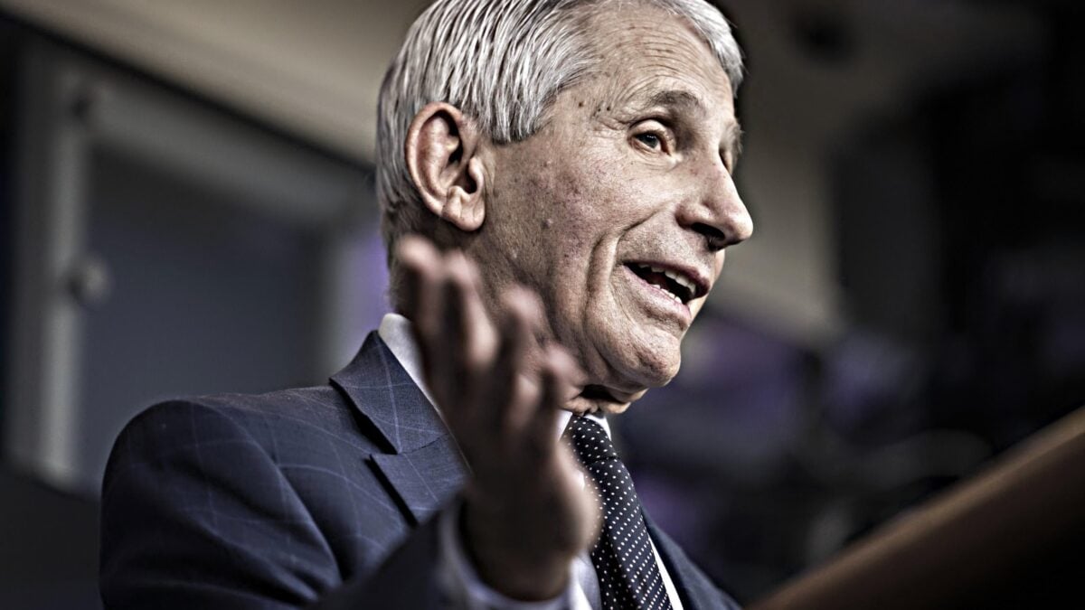 Fauci svela le origini dei lockdown. «Ispirati dal viaggio dell’Oms in Cina»