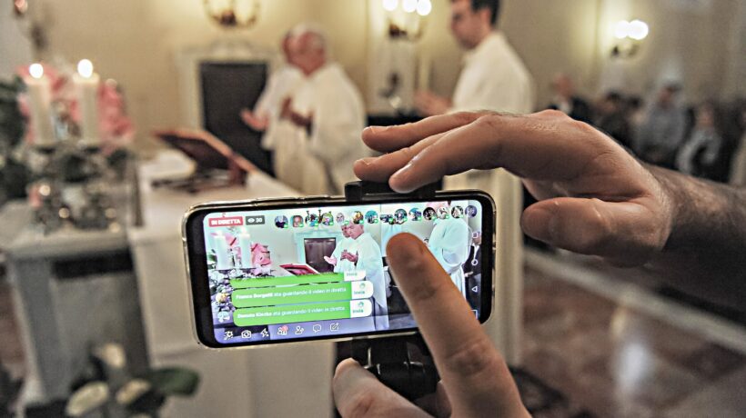 Meta oscura la messa: «Viola i diritti Fifa»