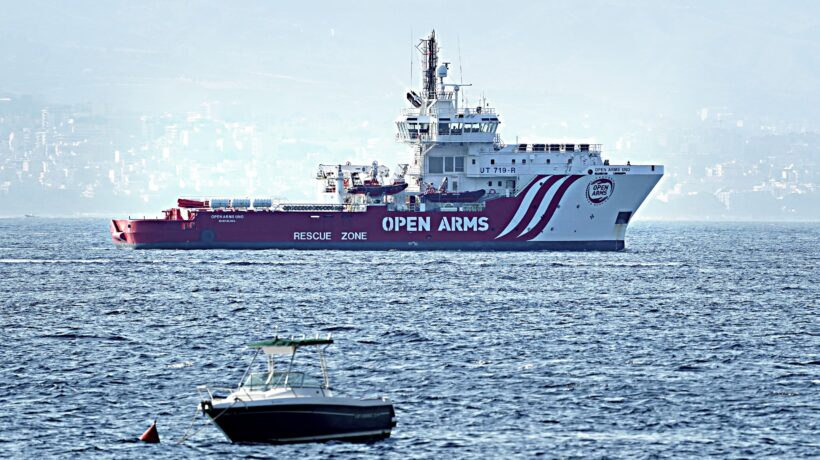 Ong, il comandante non sa spiegare  cambio rotta e incontro coi migranti
