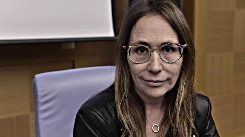 La deputata Ue grillina in trasferta a Doha