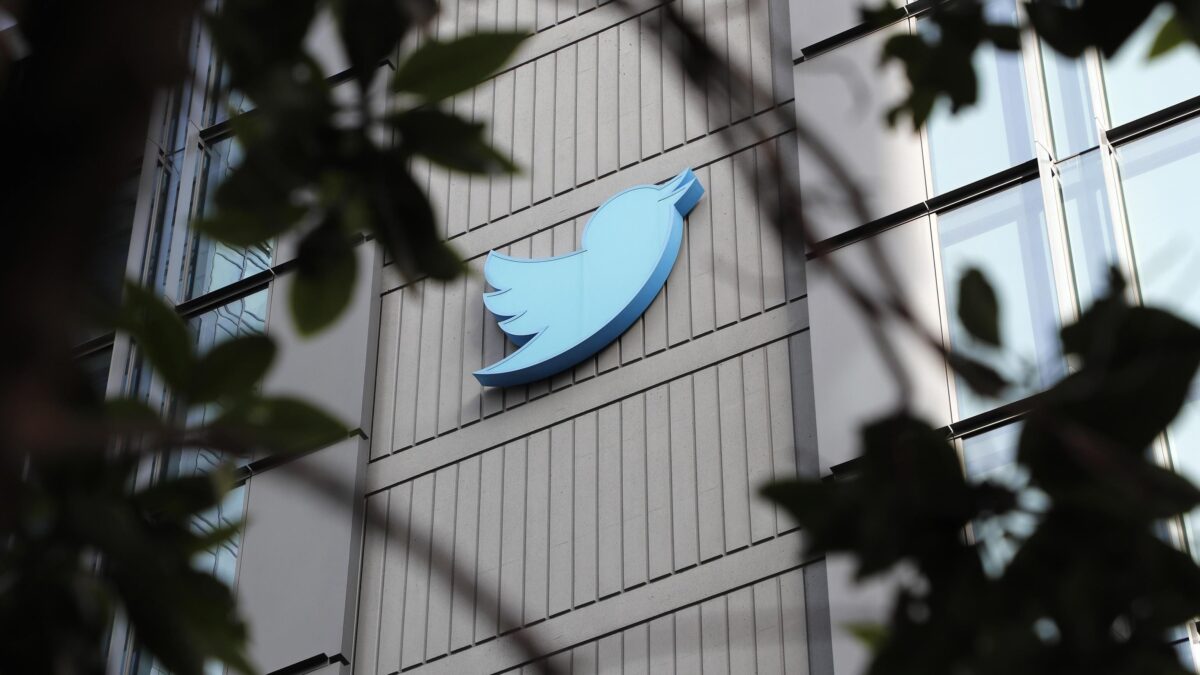 Twitter si inventò un finto hacker per censurare lo scoop anti Biden