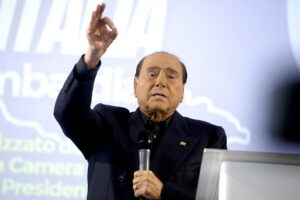 Su Superbonus e pensioni minime in Aula passa la linea di Berlusconi
