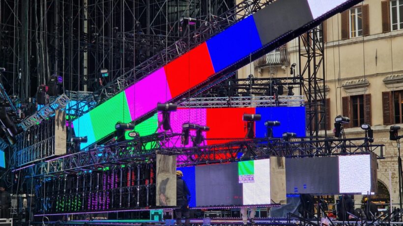 Il Capodanno in tv tra film e musica