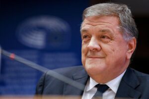 Il vizietto della sinistra: fare affari con i diritti umani