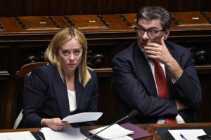 Nella manovra spunta la «salva morosi». Oggi la fiducia in Aula