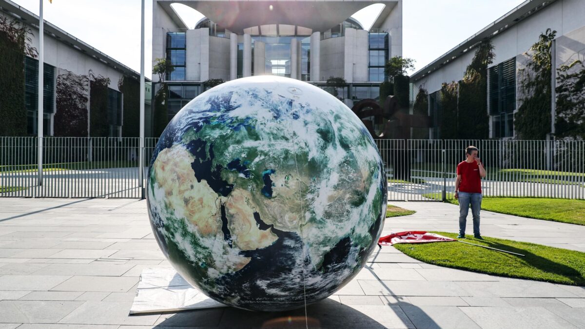 I veri pericoli per la Terra? La fissazione per il solare e lo spauracchio della CO2