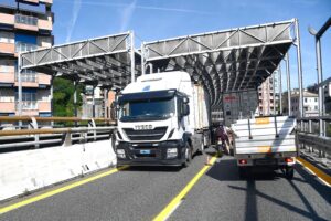 Il 73% delle merci si muove su gomma. Ma la rete sconta ritardi e inefficienze