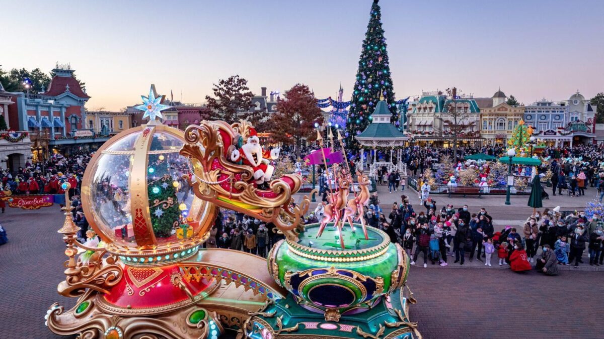 Con il Natale torna la stagione dei parchi divertimento