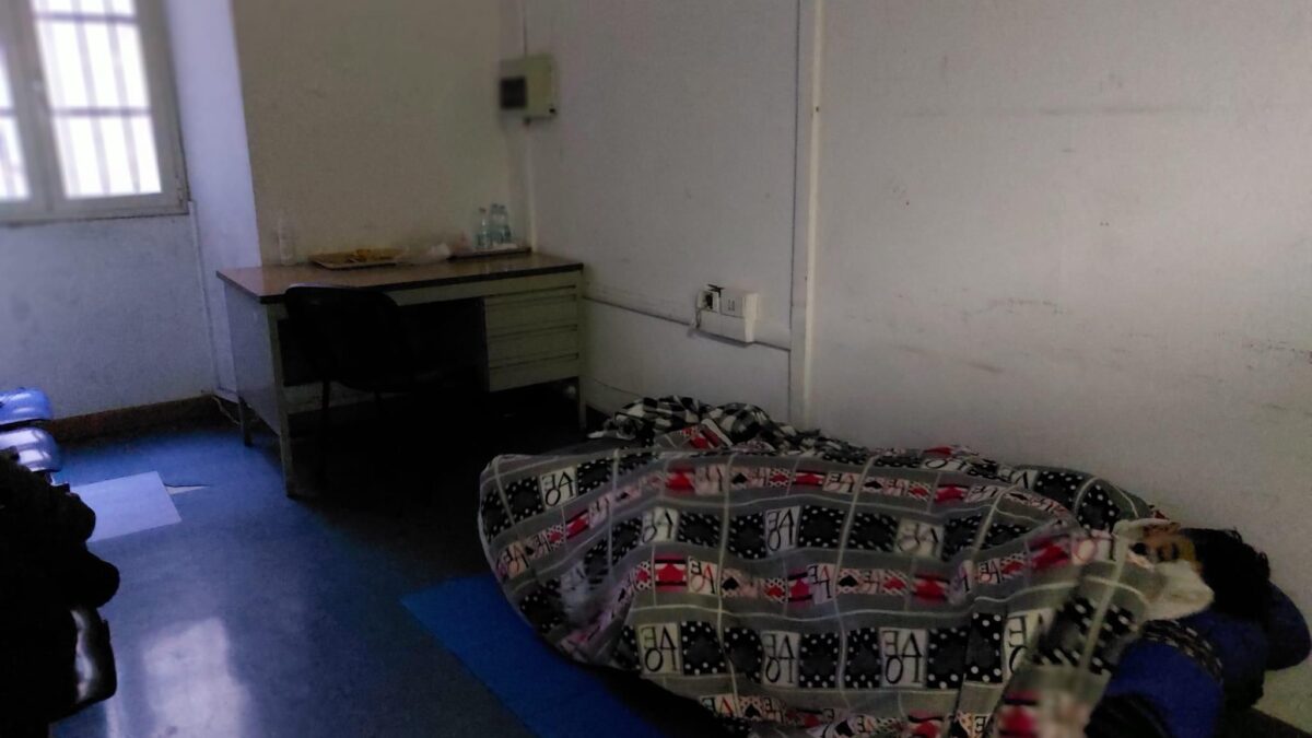 A Roma i migranti minori dormono nei commissariati