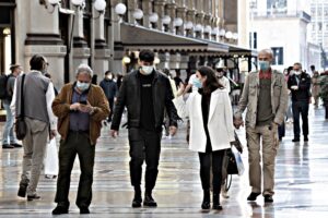 Feticisti del bavaglio: fa danni? Va usato di più