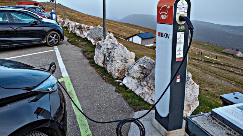 La Svizzera punisce le auto elettriche