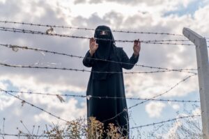 I servizi francesi: l’immigrazione islamica ci distrugge