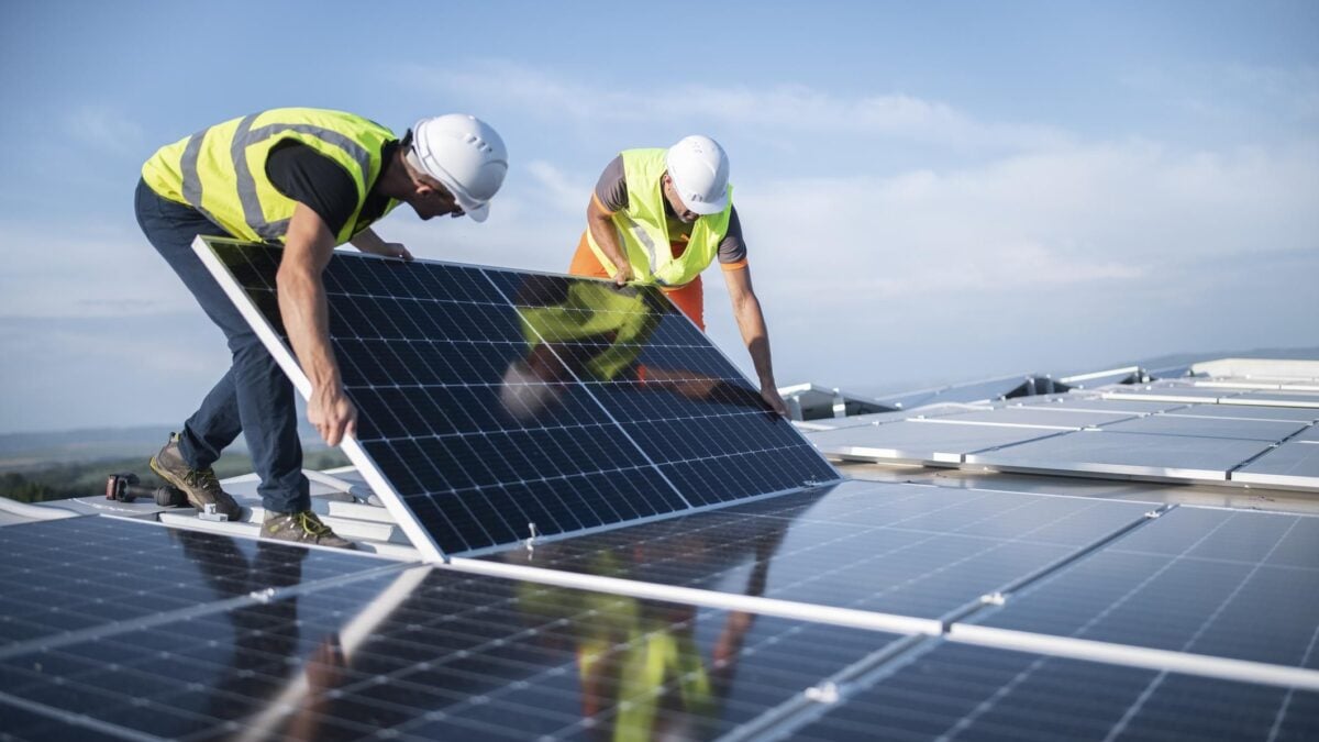 Per scoprire la bufala fotovoltaica basta fare i conti con i Gigawatt