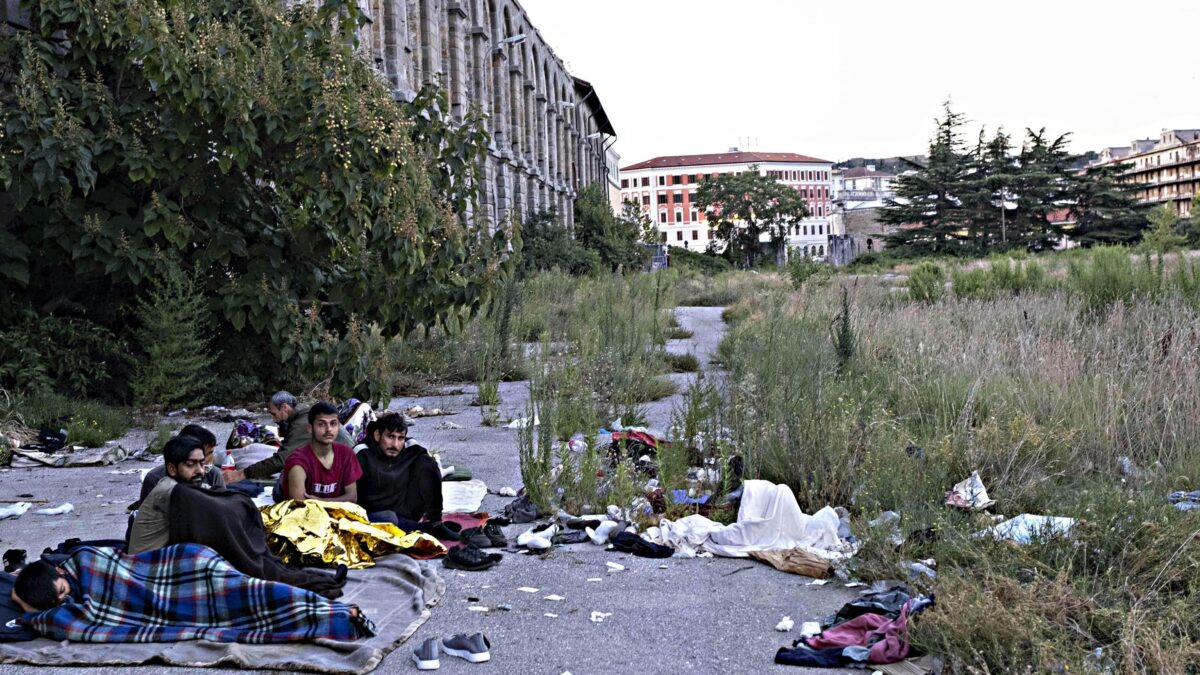 Il Wwf: «I clandestini inquinano»