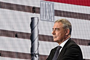 Lo Stato resta fuori, ma versa soldi per l’Ilva