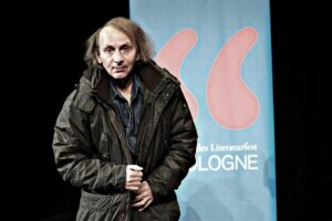 La cronaca dà ragione a Houellebecq
