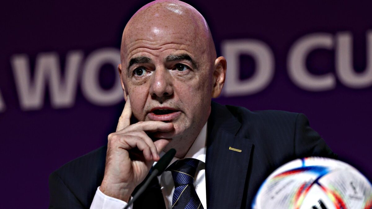 La Fifa caccia i diritti umani fuori dal campo