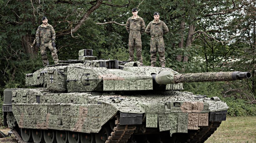 I tank tedeschi nel Donbass ad aprile. «Ma non è un attacco alla Russia»