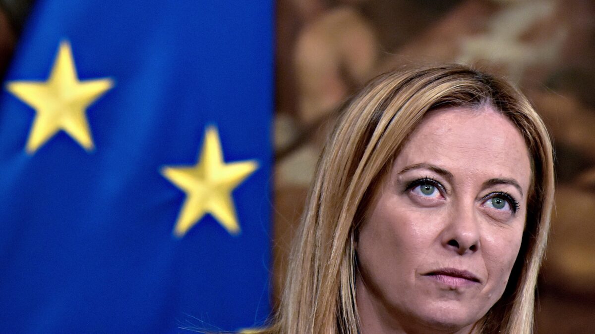 La Meloni in Libia vedrà sia il governo ufficiale di Tripoli sia le forze di Haftar