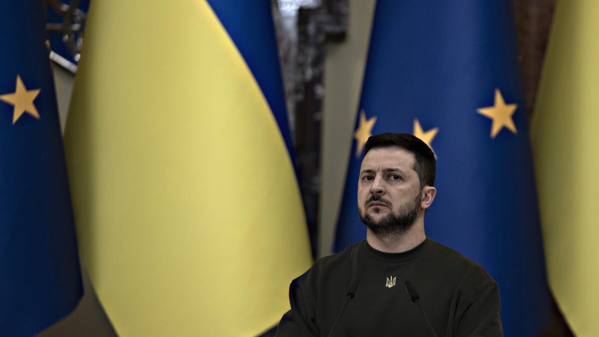 Zelensky fa le purghe contro i corrotti ma i soldi sono nostri