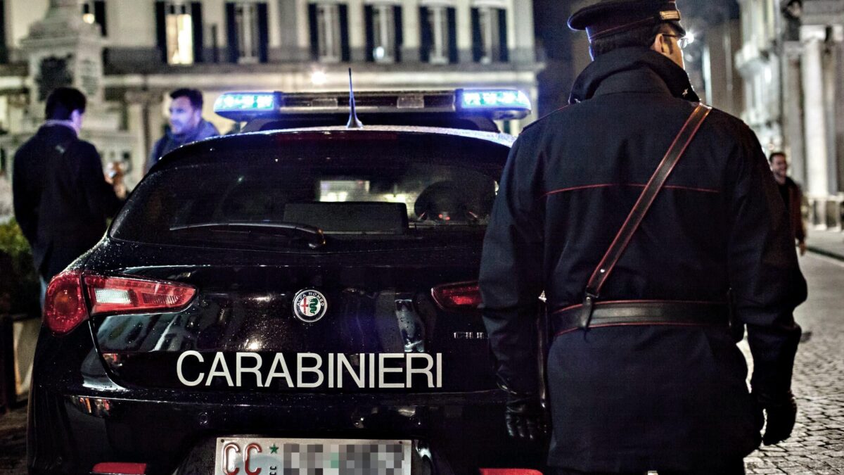 Carabinieri inferociti: «Costretti a fare anche i cameramen»