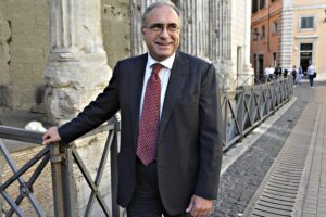 Il governo vuole rilanciare l’Asi. Pd e Cingolani ci mettono lo zampino