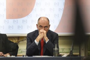 L’accoglienza del Pd: i migranti nei porti altrui