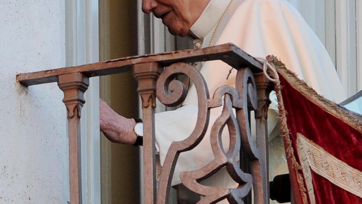 Con Ratzinger si è chiusa un’era. Il suo «senso» di Dio è stato unico