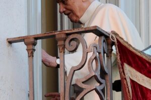Con Ratzinger si è chiusa un’era. Il suo «senso» di Dio è stato unico