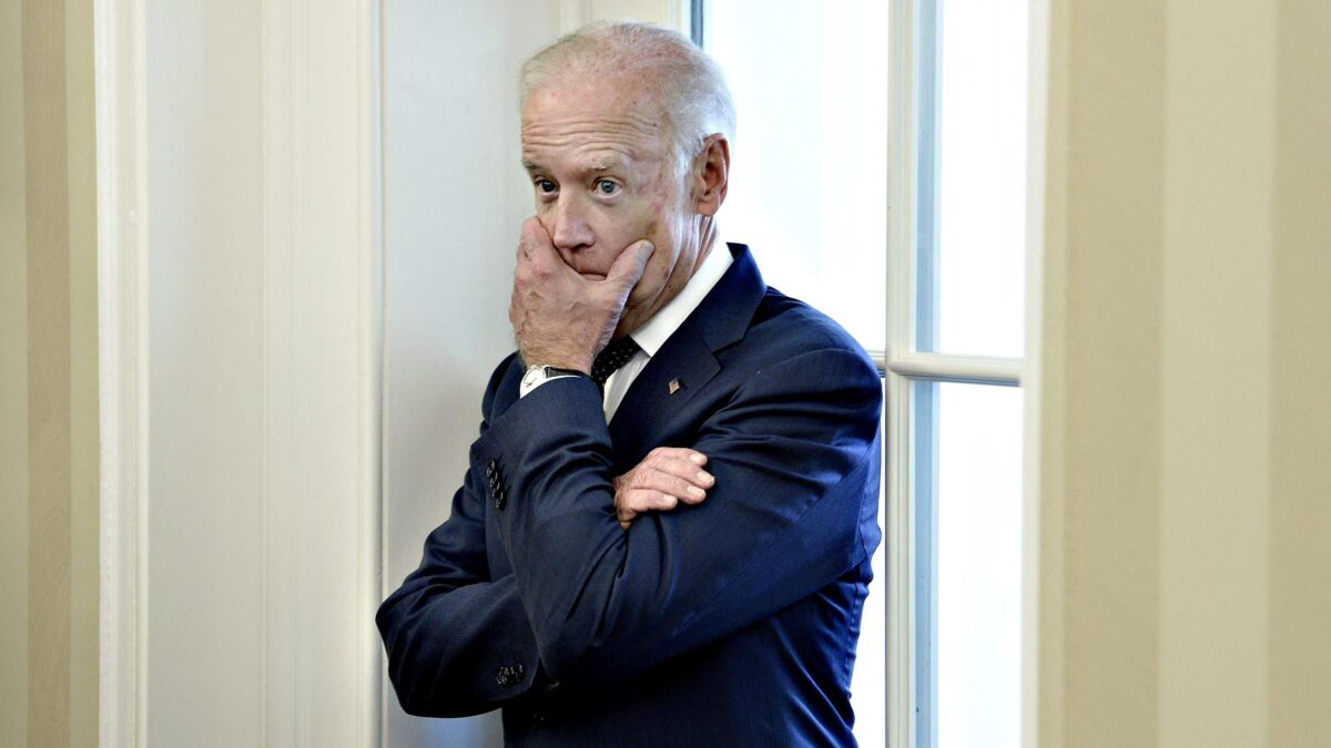 Documenti segreti nel suo ex ufficio. Biden beccato come l’odiato Trump