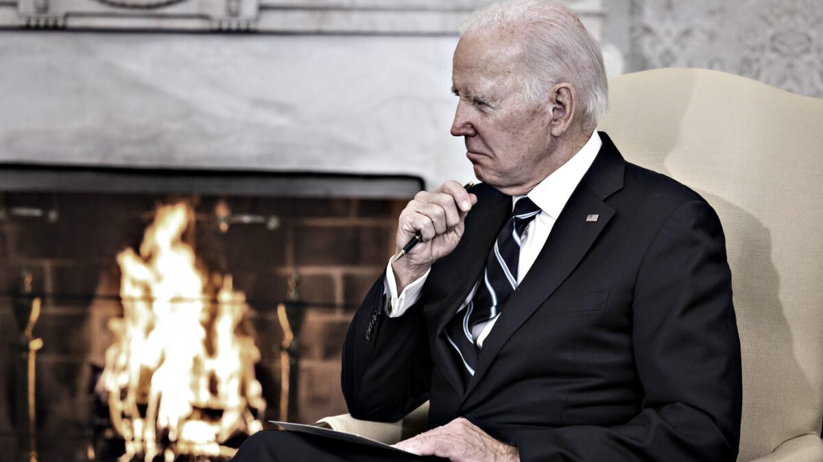 La Camera Usa vuole vedere le carte segrete di Biden. E i dem gridano al complotto