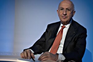 Anche le banche contro la Lagarde. Alzare i tassi ora è benzina sul fuoco