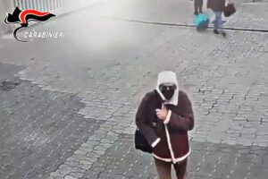 L’incredibile latitanza tra lussi e ristoranti