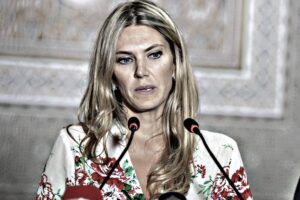I legali della Kaili: «Eva è torturata mentre Panzeri si sta comprando il futuro»