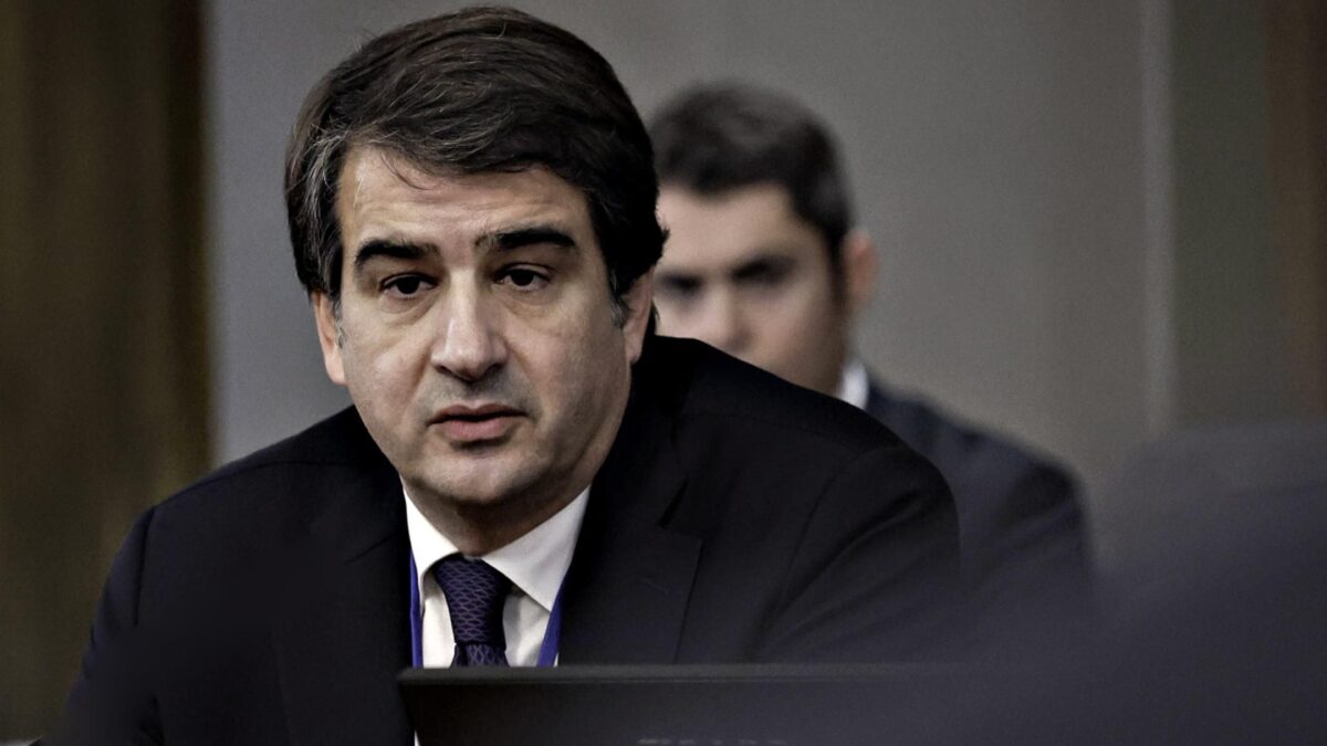 Il governo temporeggia sui balneari. Lega e Fi non mollano sulla proroga