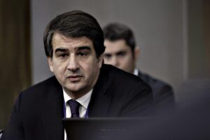 Il governo temporeggia sui balneari. Lega e Fi non mollano sulla proroga