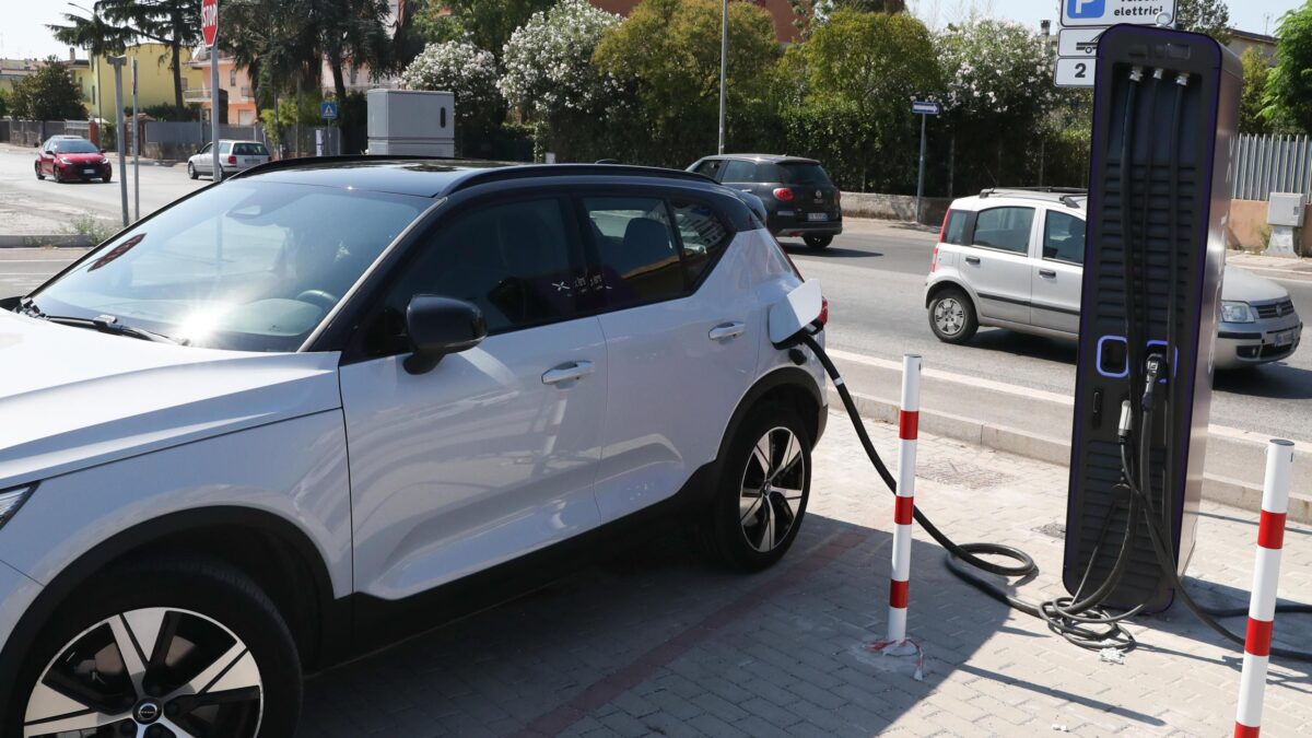 Pure le auto ibride nel Redditometro