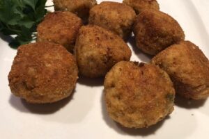 Cuciniamo insieme: polpette di calamari e patate
