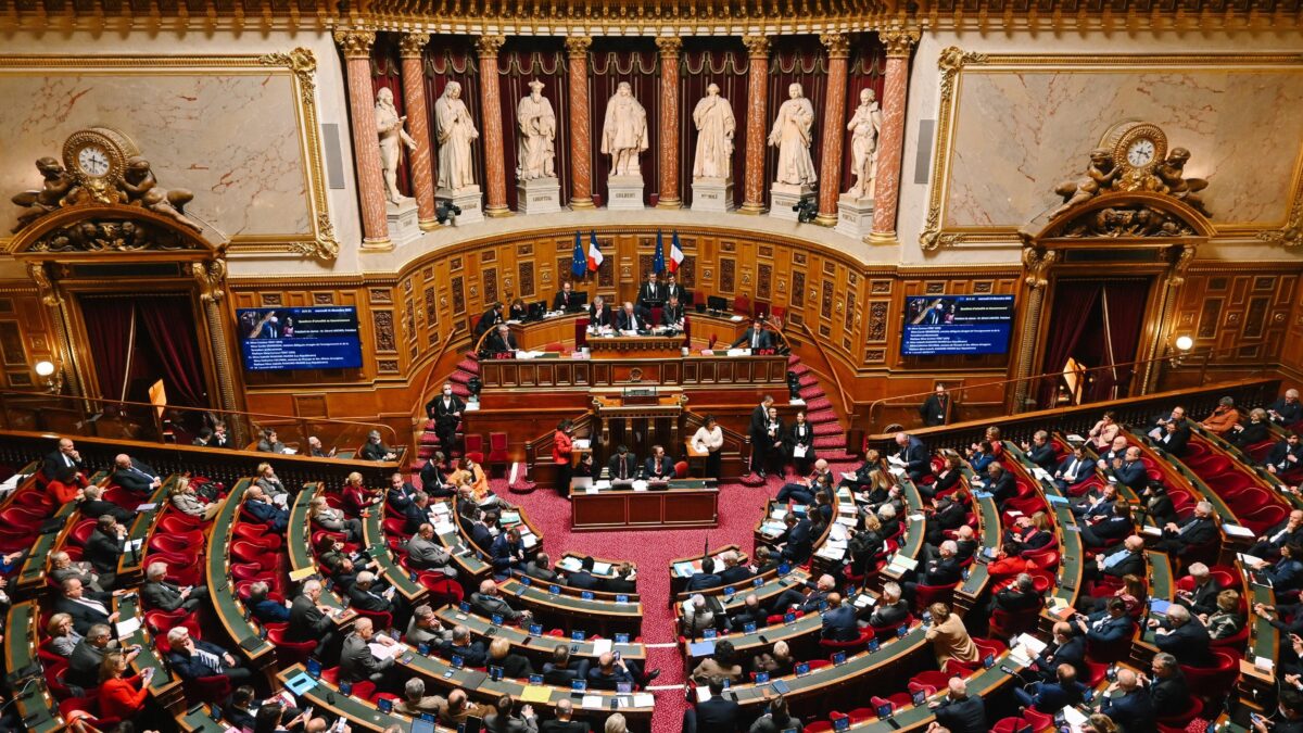 L’aborto in Francia sta per entrare nella Costituzione