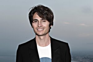Angelo Duro: «Farò pentire chi mi ha invitato al Festival»
