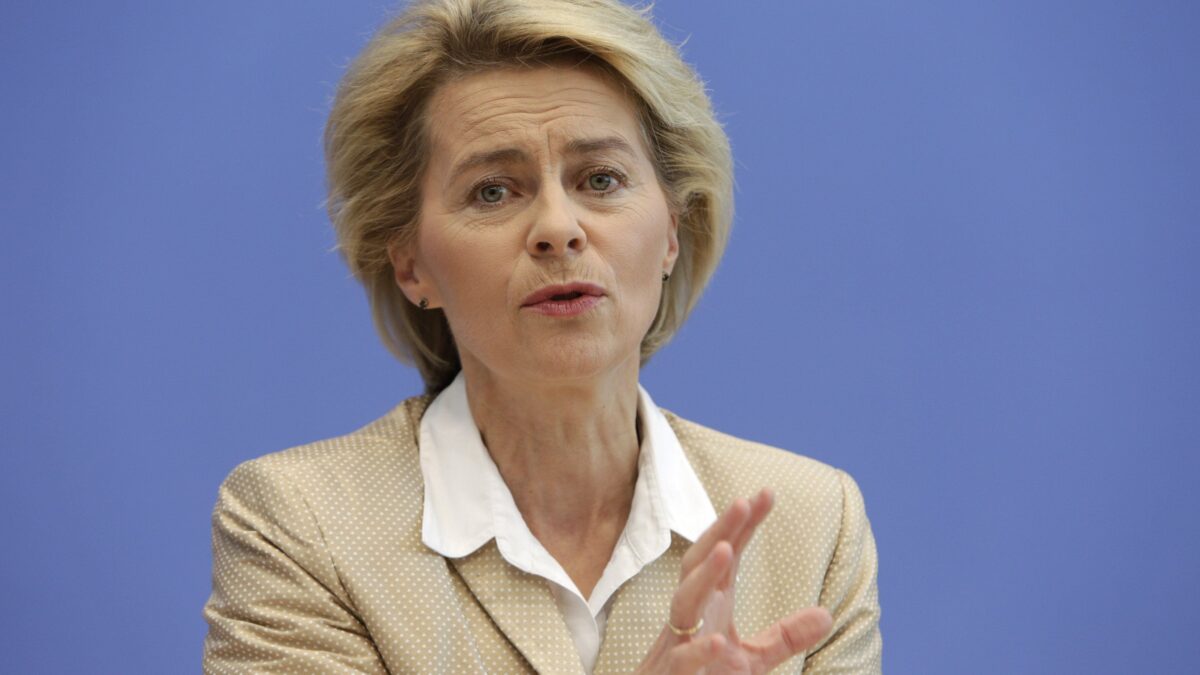 Vaccini, il «New York Times» denuncia la von der Leyen