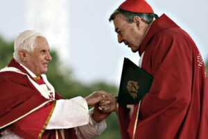 L’ultima battaglia del cardinale Pell: «Ratzinger sia Dottore della Chiesa»
