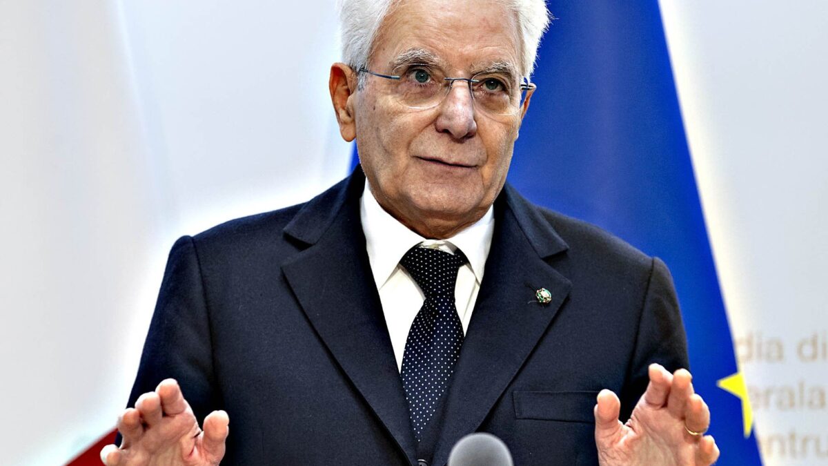Bruxelles ci ha sgridato per 83 volte. Mattarella protesta solo sui balneari