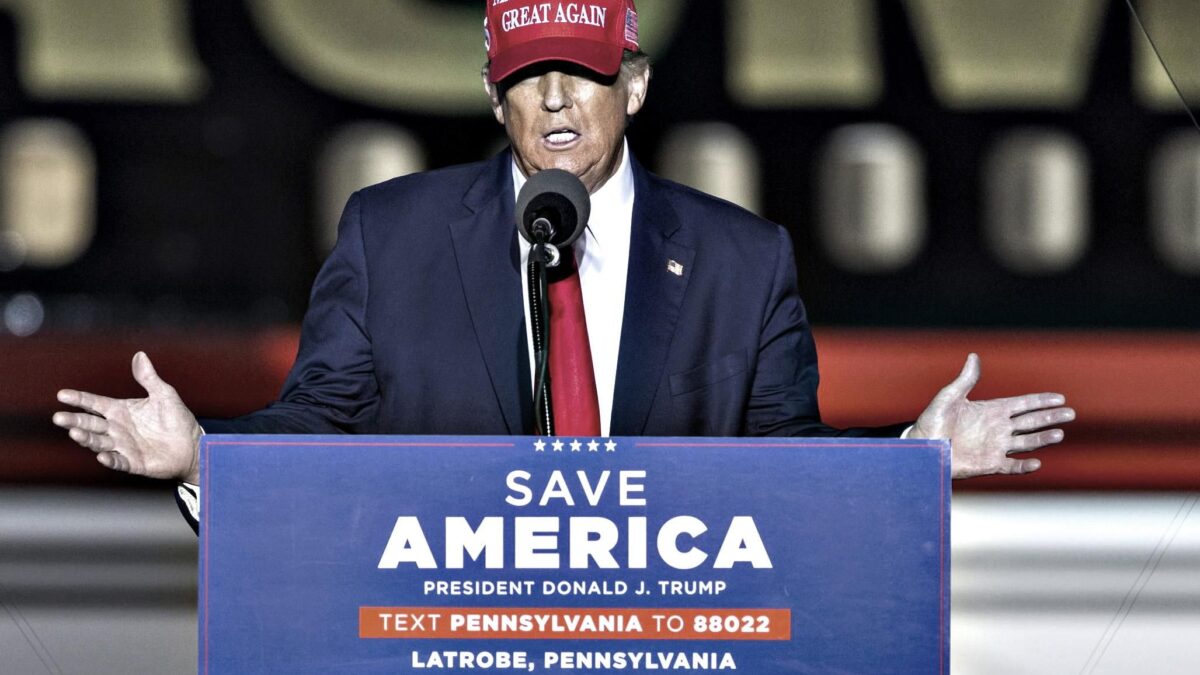 E la rivista della liberal Columbia sbugiarda le bufale di carta su Trump